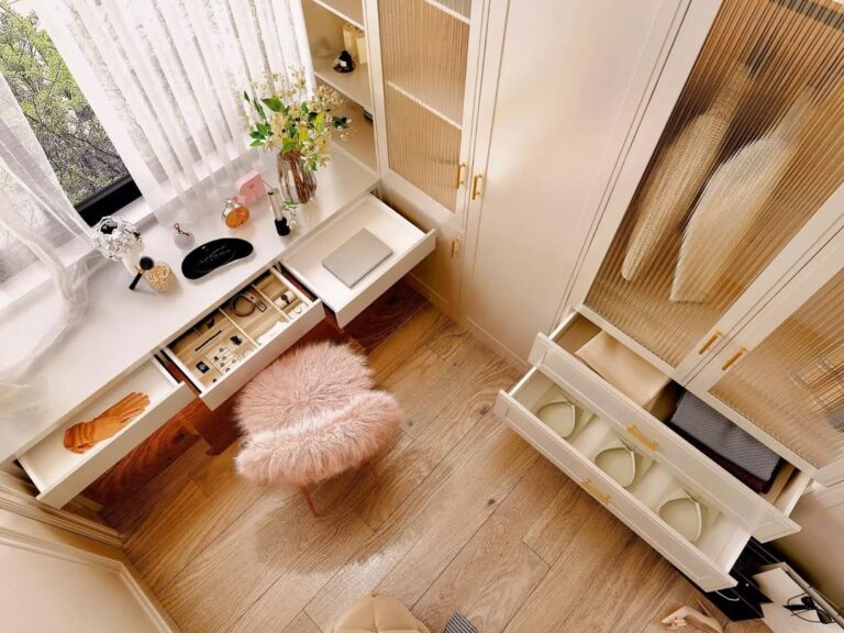 Dressing Room Designs Small Spaces