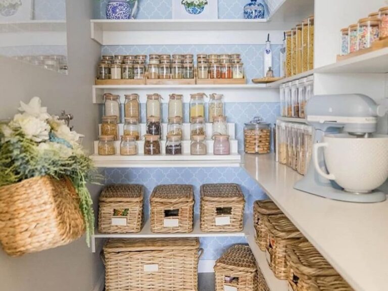 Corner Pantry Organization Ideas