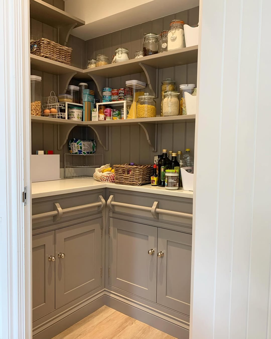 Corner Pantry